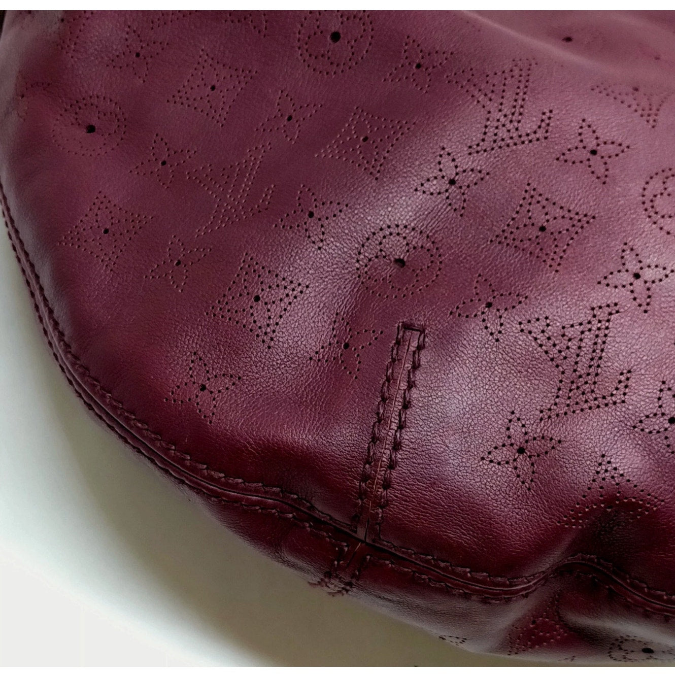 Louis Vuitton LV Shoulder Bag Onata GM purple Mahina