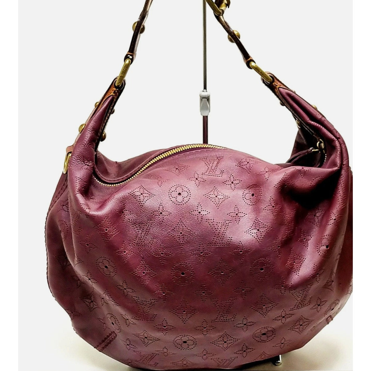 Louis Vuitton LV Shoulder Bag Onata GM purple Mahina