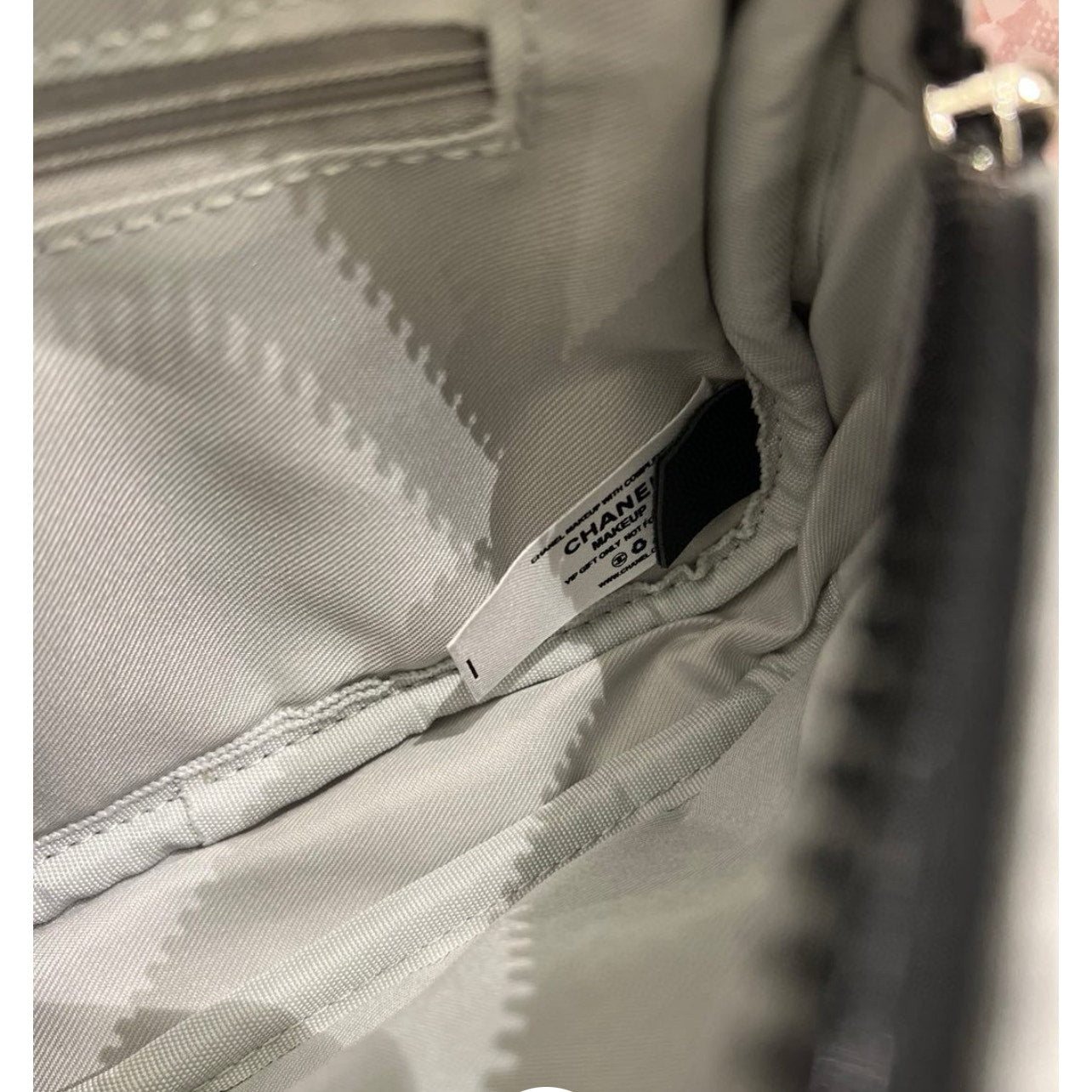 Chanel Beauty Gray Cotton/Polyester Blend Crossbody9,85 x 6 x 2