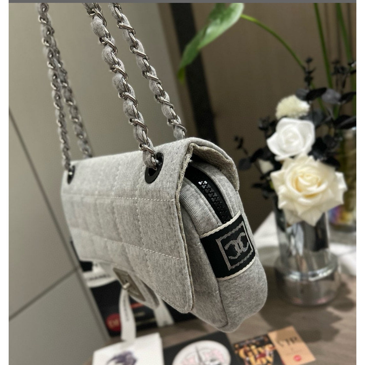 Chanel Beauty Gray Cotton/Polyester Blend Crossbody9,85 x 6 x 2