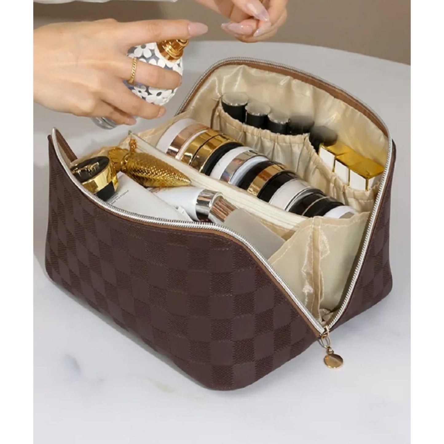 Vegan Leather Checkered Make Up Bag - Black 4.73 x 9.84 x 4.73