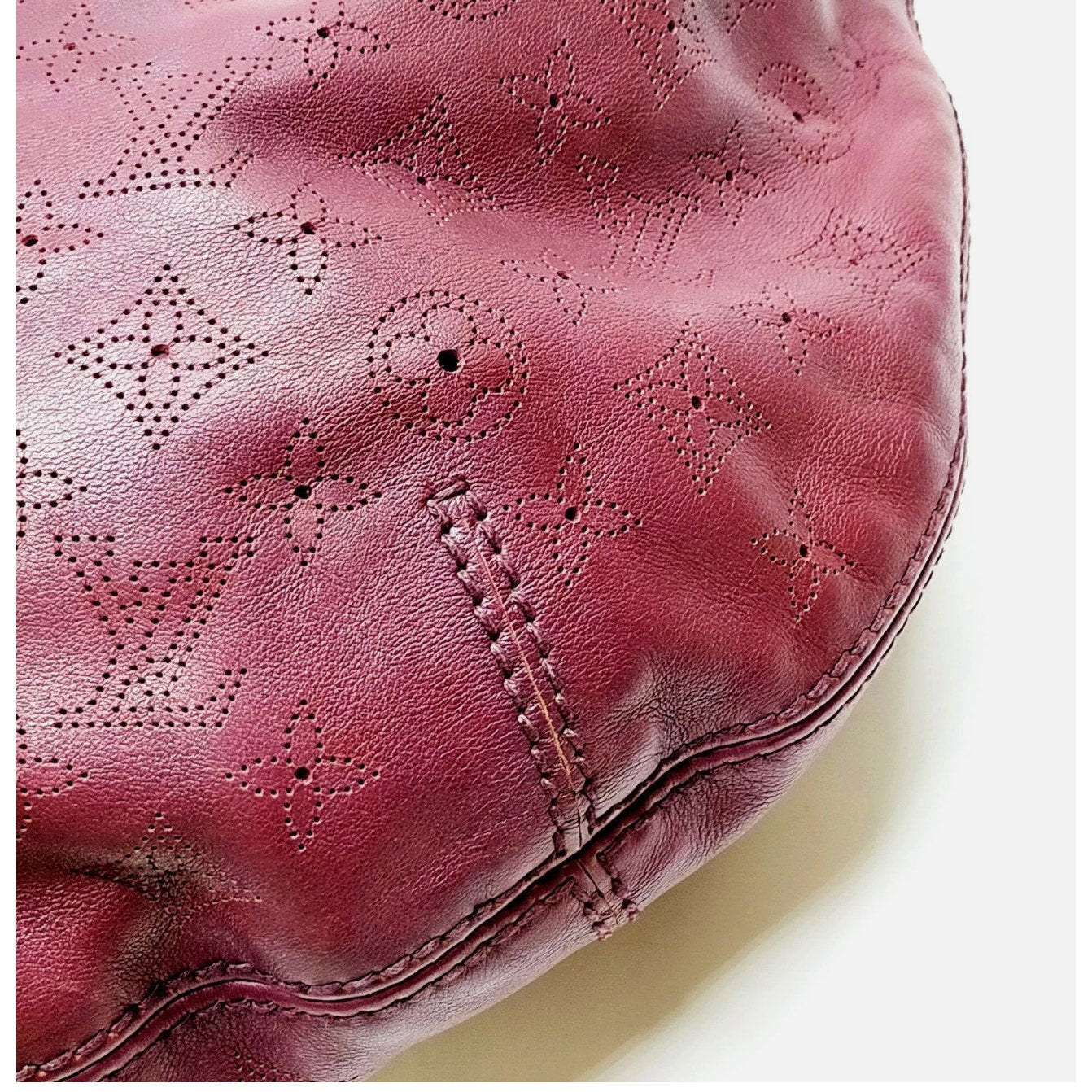 Louis Vuitton LV Shoulder Bag Onata GM purple Mahina
