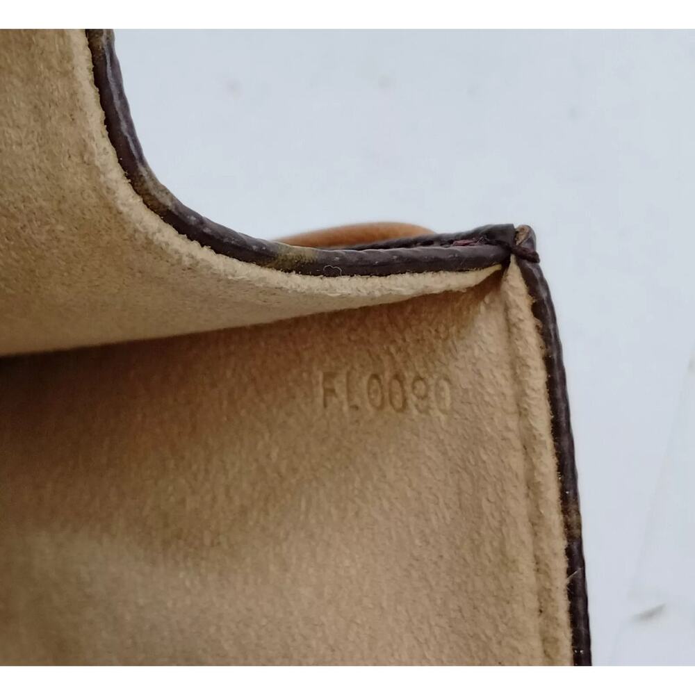 Louis Vuitton LV Shoulder Bag Pochette Florentine Brown Monogram -Pristine