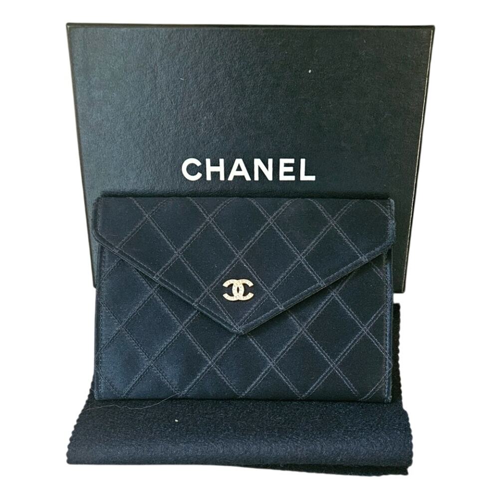 Chanel Vintage Diamond Stitch Wallet