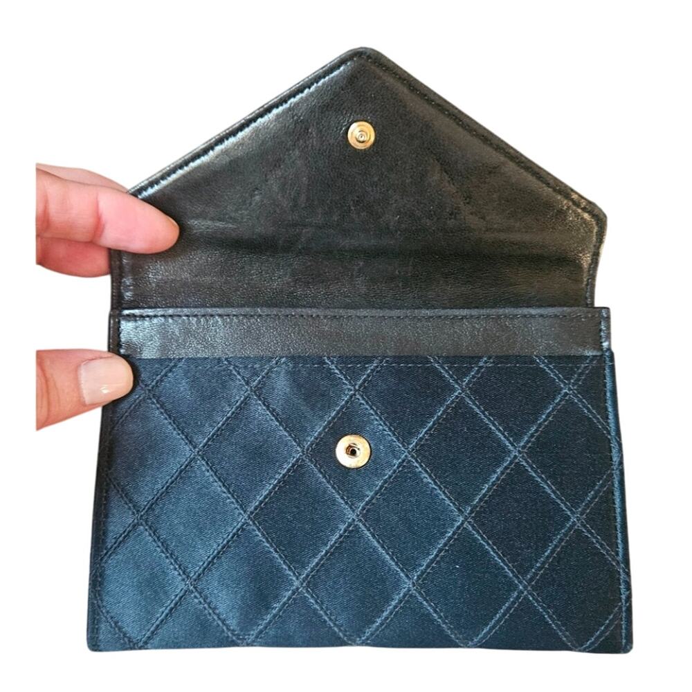 Chanel Vintage Diamond Stitch Wallet
