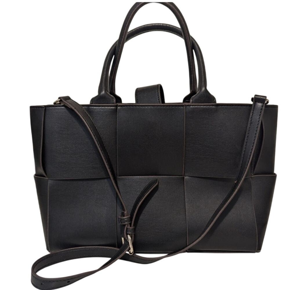 Elegant Woven Leather Black Handbag Worthington