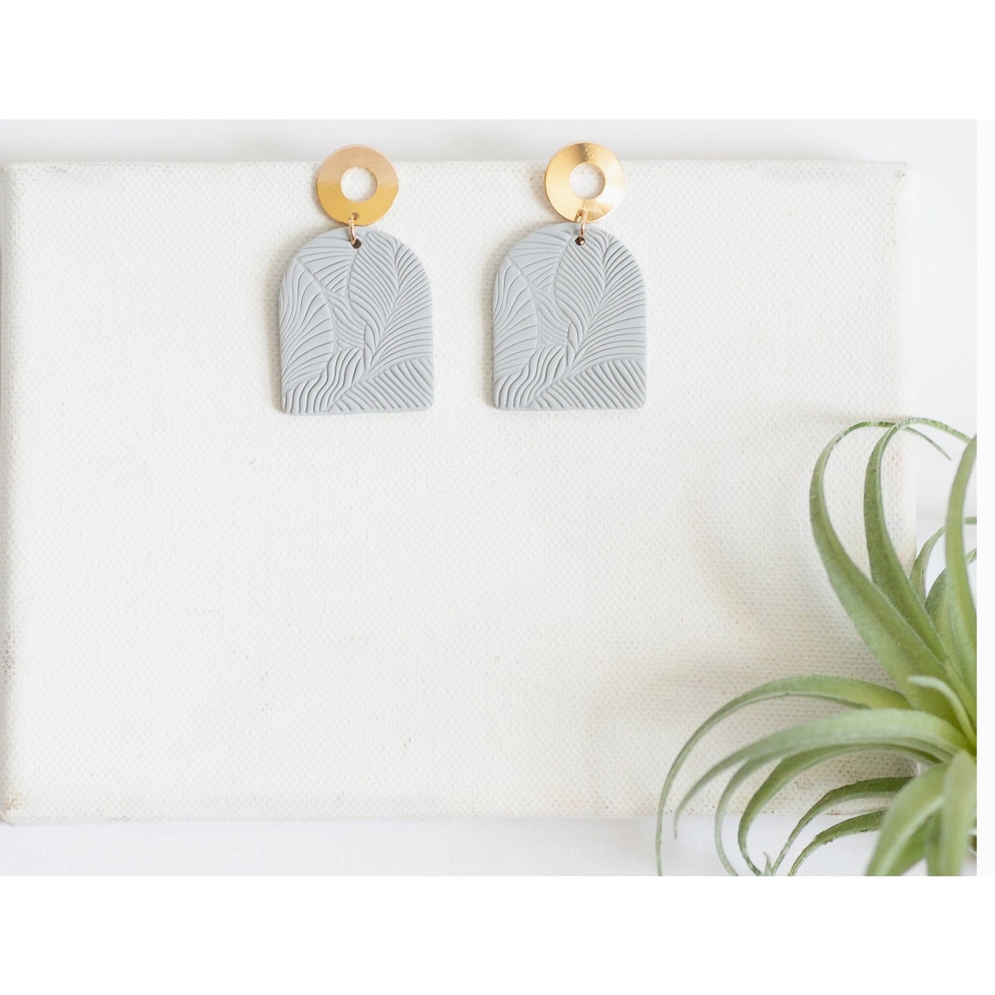 Madison Earring - Gray