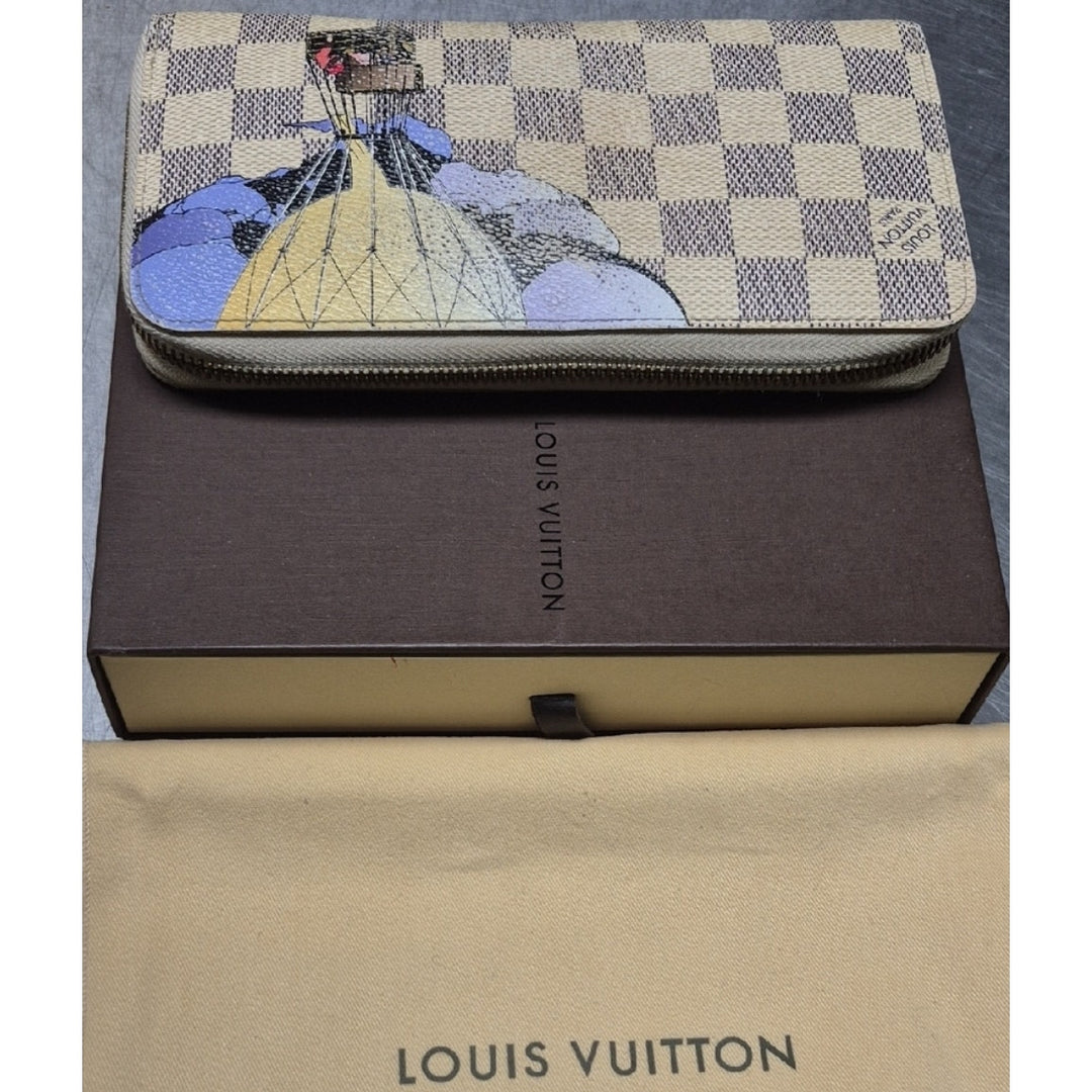 Louis Vuitton Limited Edition Damier Azure Illustre Hot Air Balloon Wallet EUC