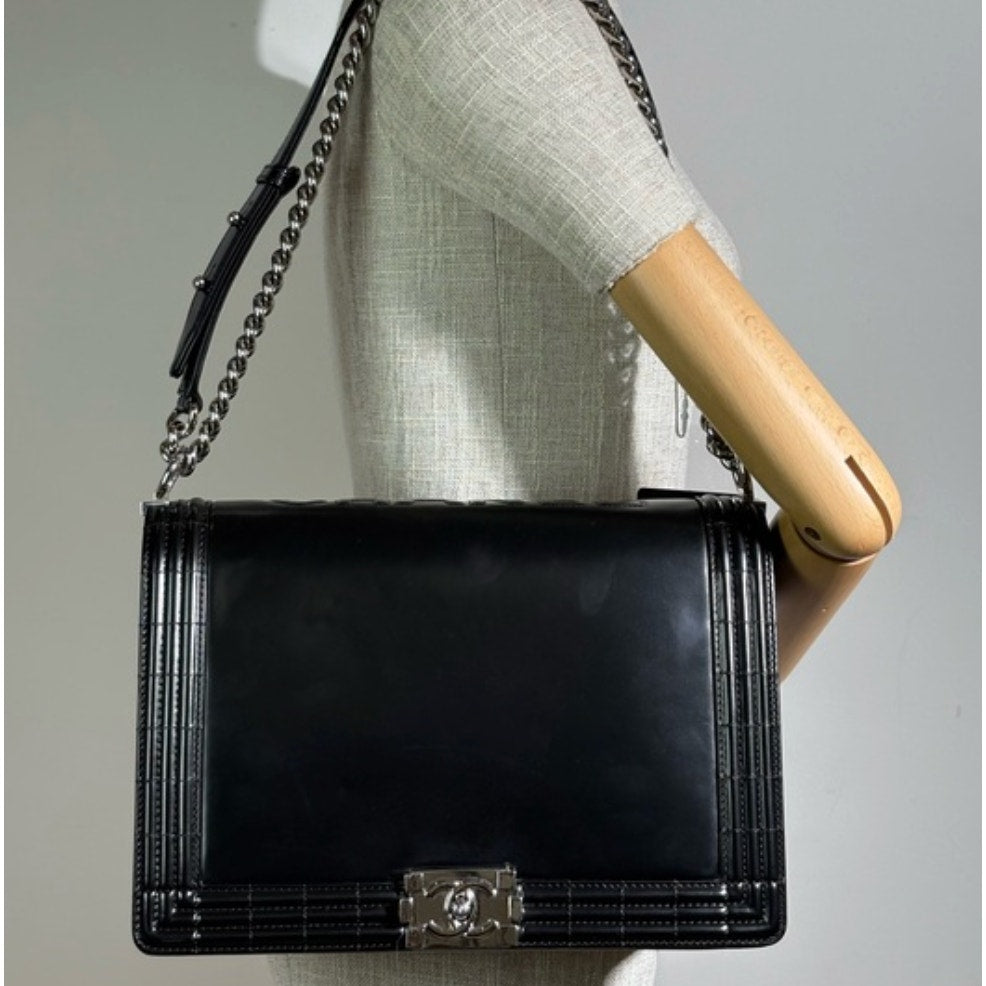 twowildones22 Chanel Patent Leather Raverso Xtra Large Boy Bag Pristine