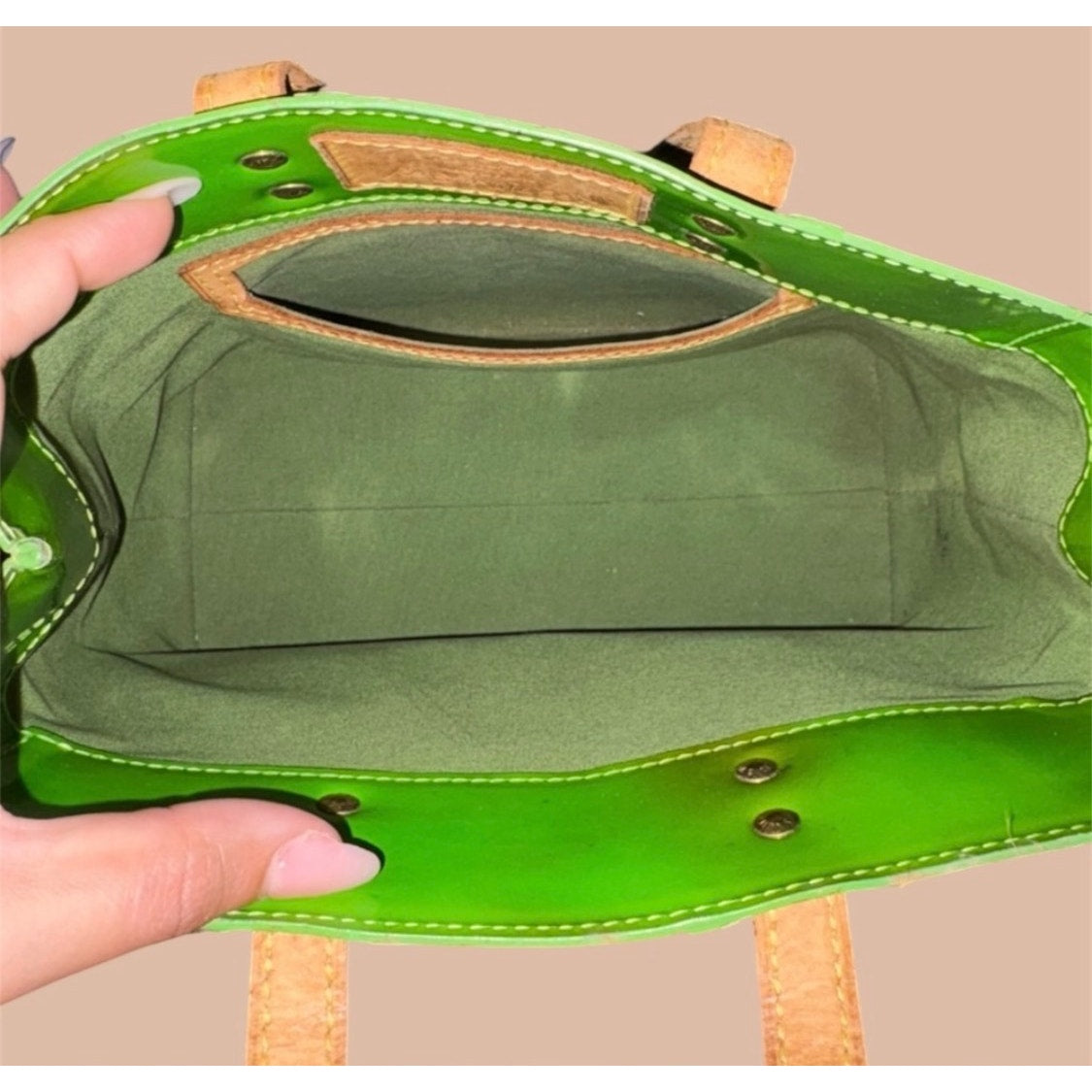 Louis Vuitton Green vernis Reade PM Limited Edition Robert Wilson