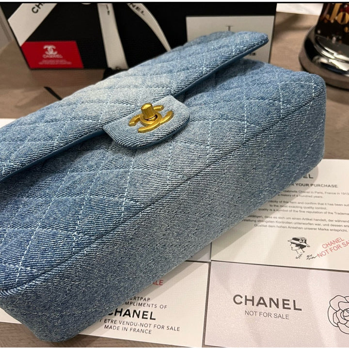Chanel Beaute NEW Makeup Denim Quilted Gold Hardware 10.25 x 6.29 x 2.33
