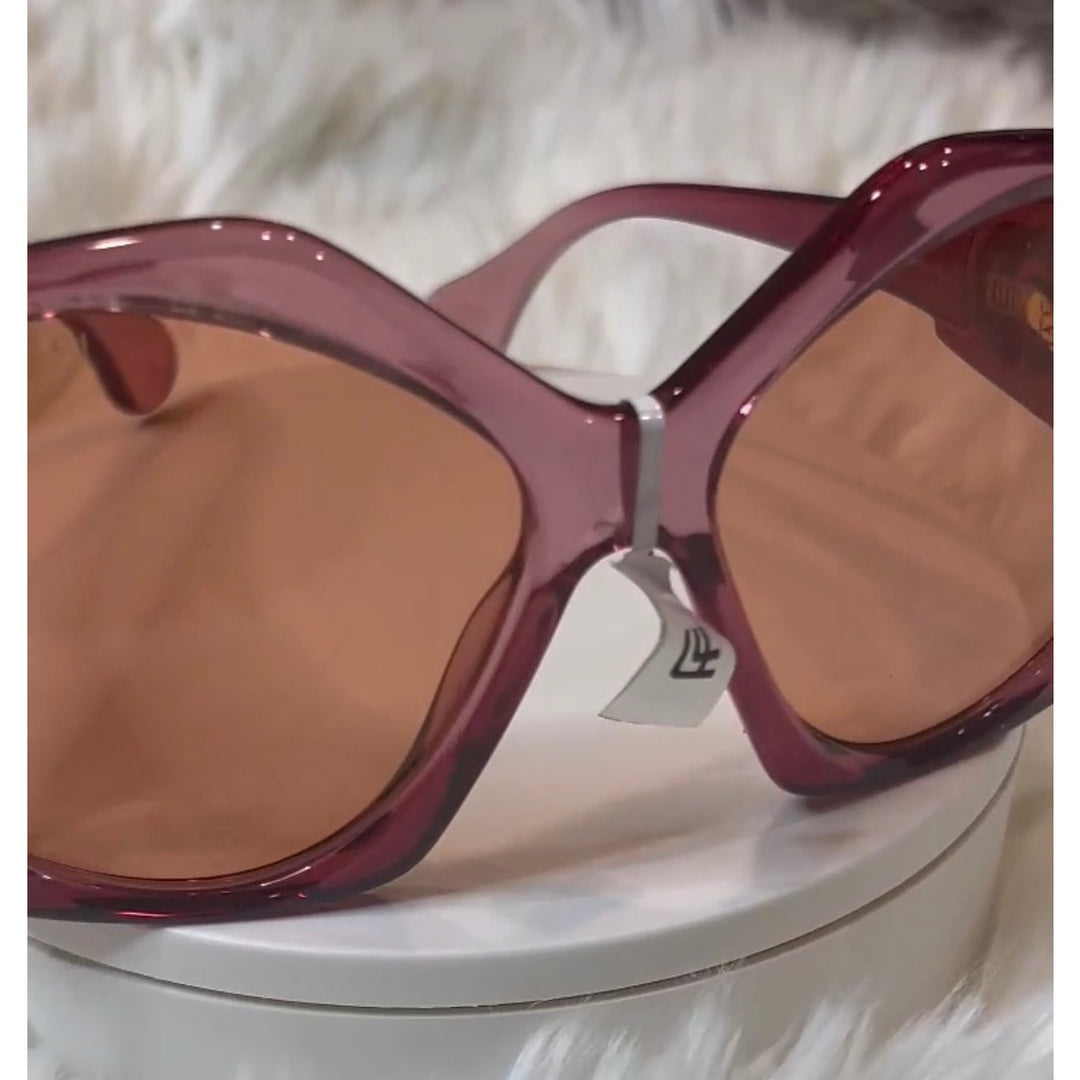 Gucci
Gucci Magenta GG0875S Oversized Sunglasses NWT