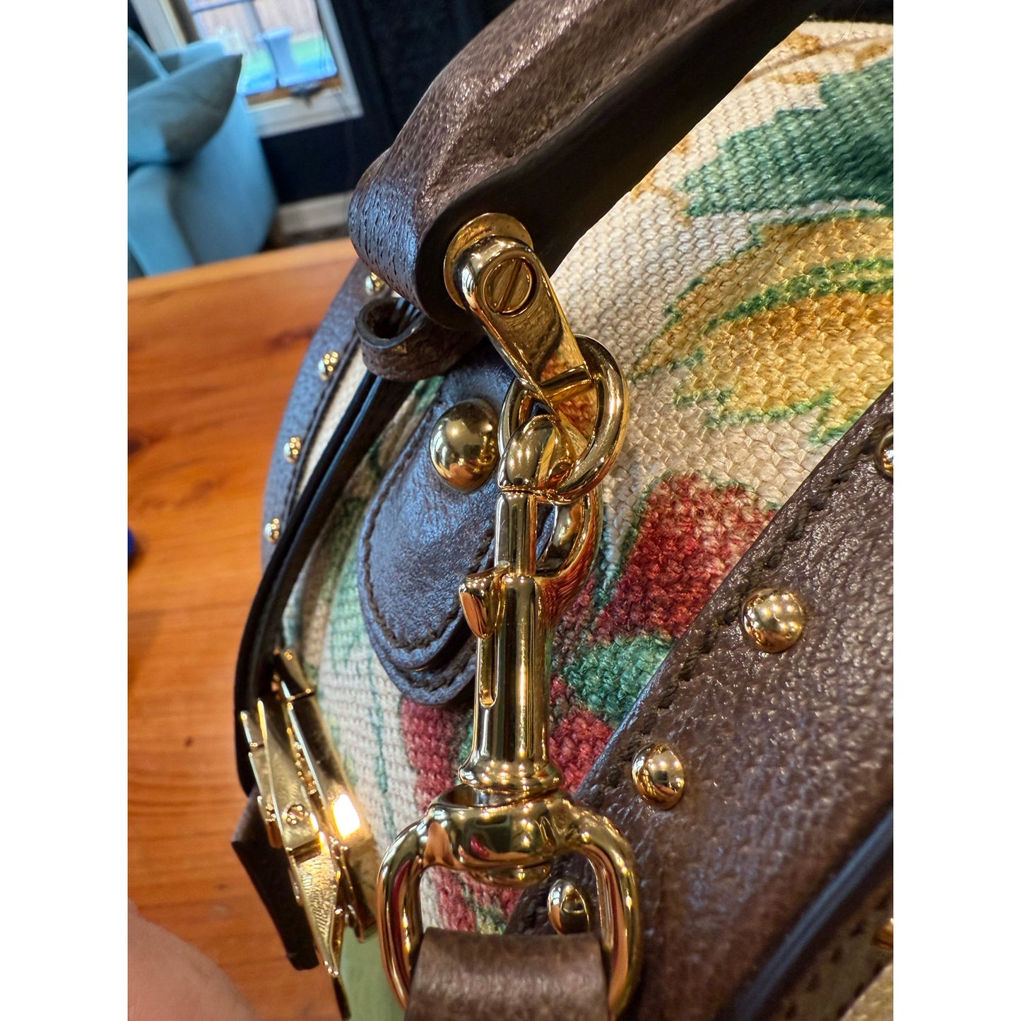 LIMITED EDITION GUCCI VINTAGE FLORAL HAT CASE / CROSSBODY NWT & COA MSRP $6890