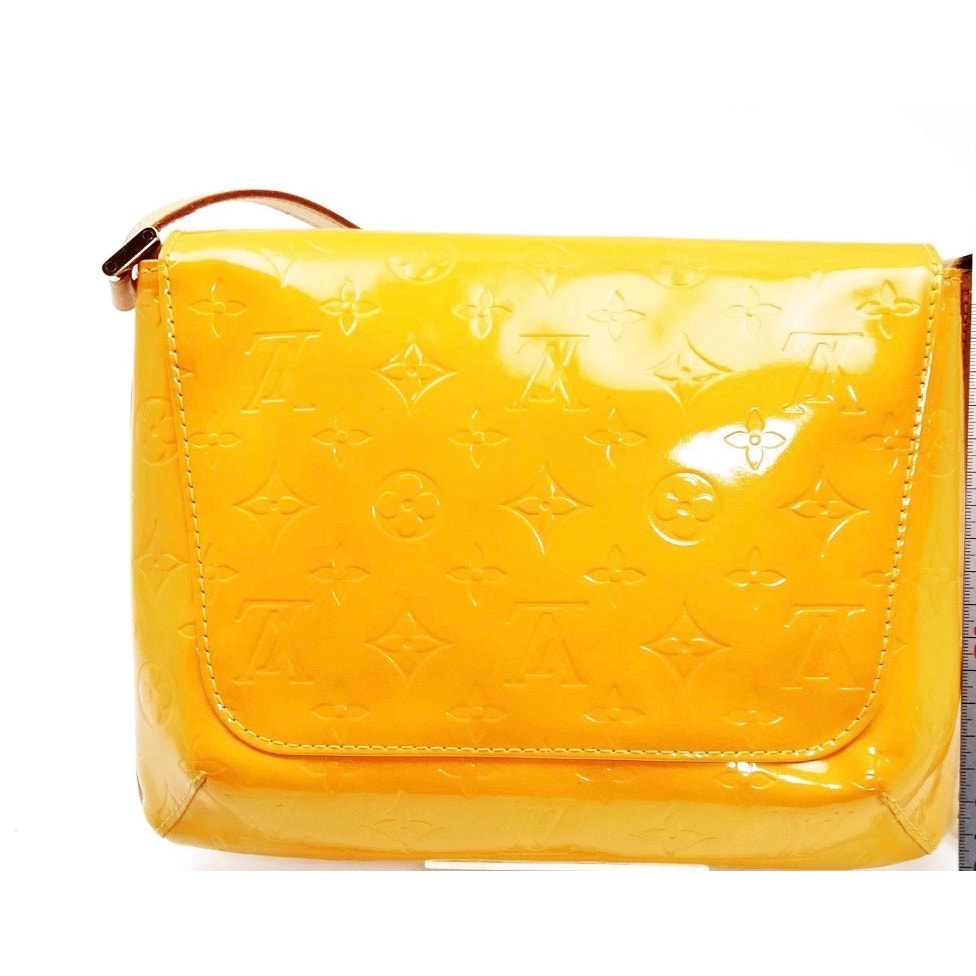 Louis Vuitton LV Crossbody bag Thompson Street Yellow Vernis