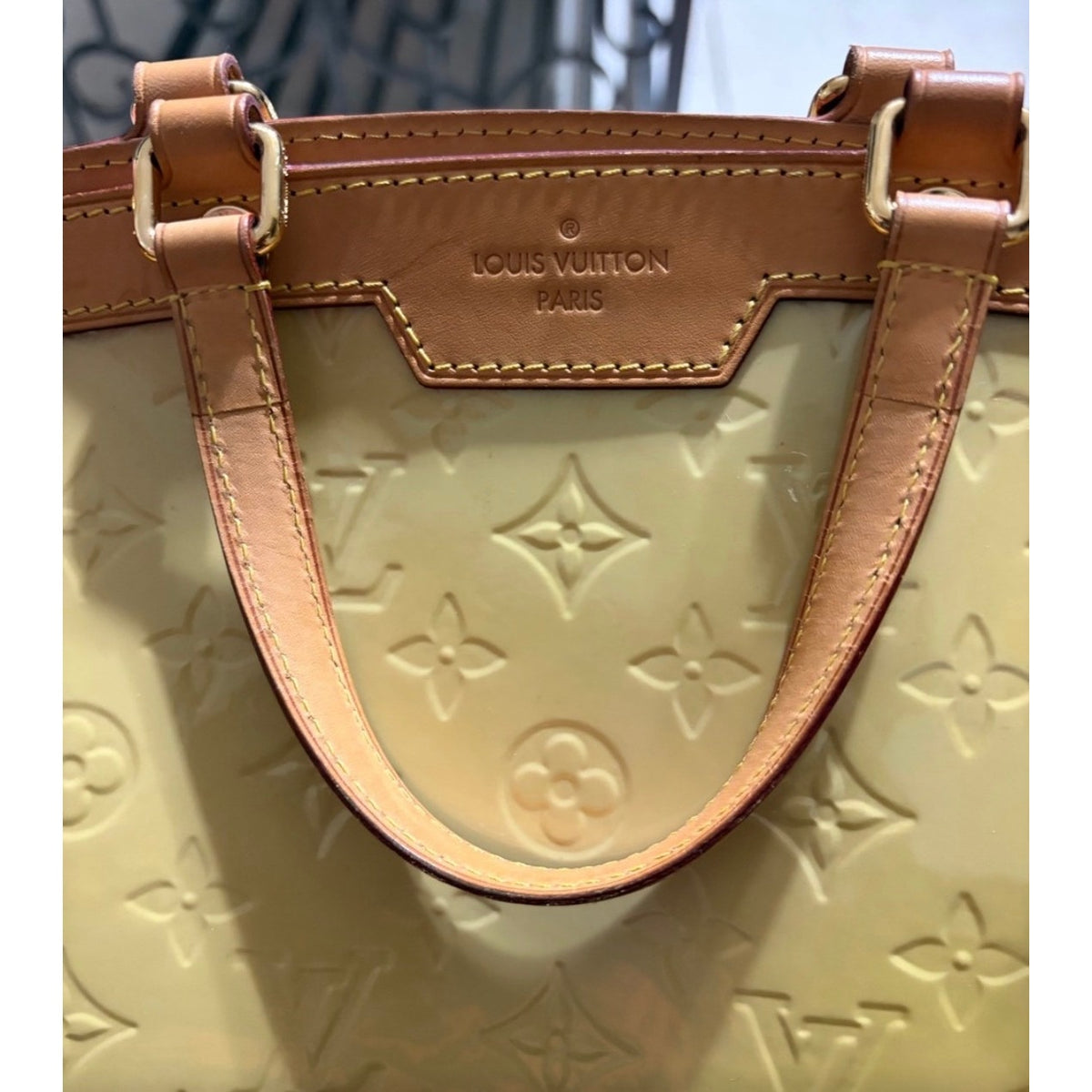 Louis Vuitton Yellow Vernis Brea EUC