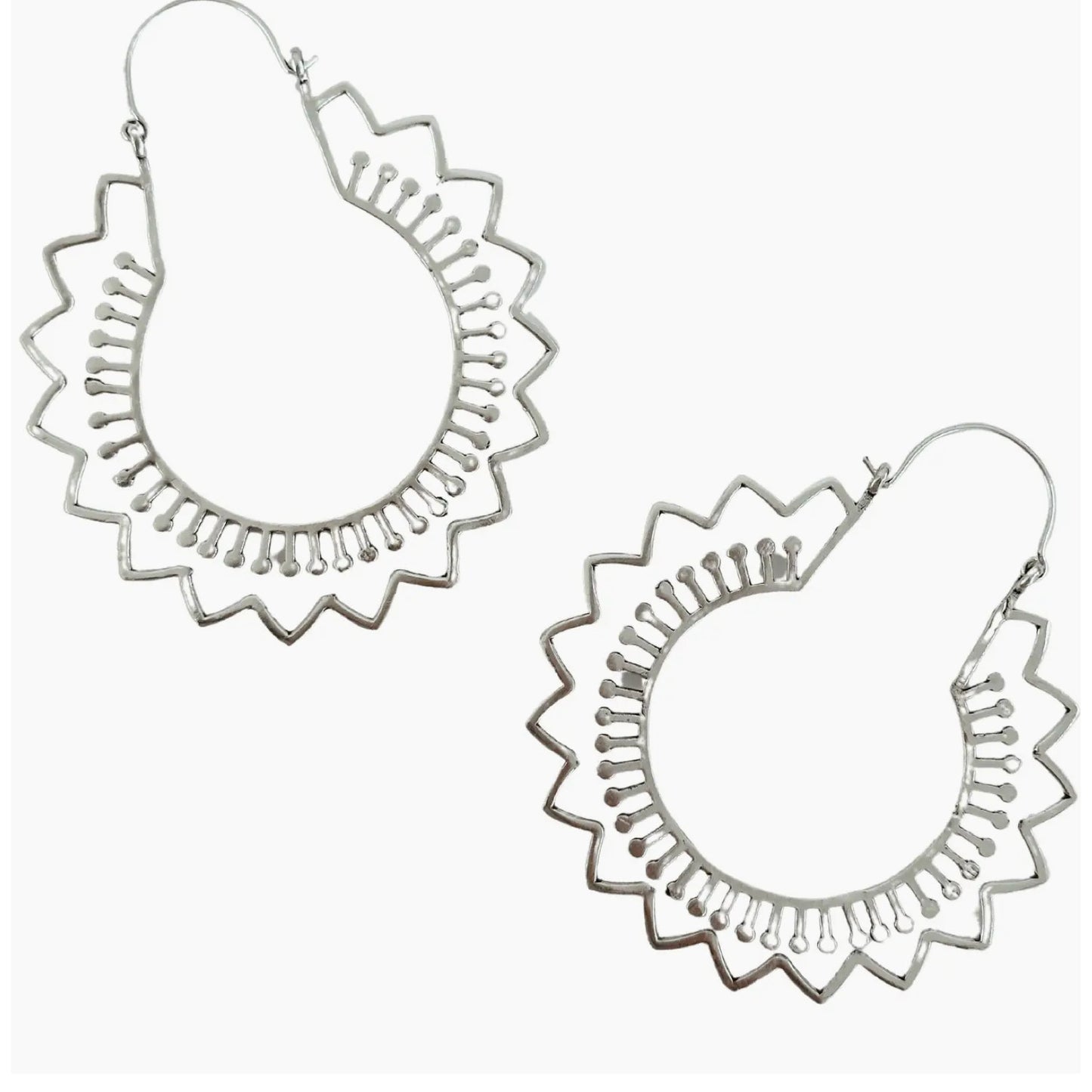 JUHI SILVER HOOPS
