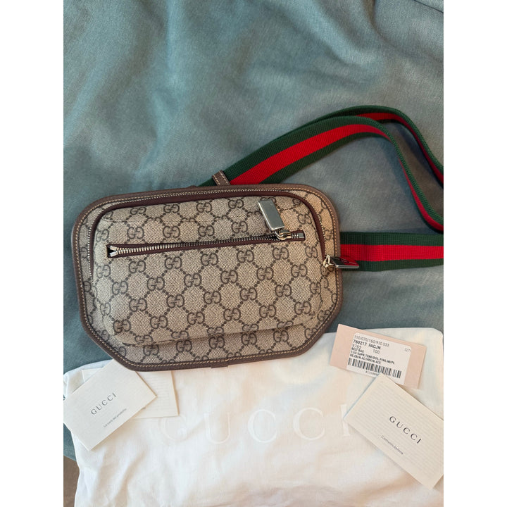 GUCCI GG Supreme Belt Bag Sold Out NWT