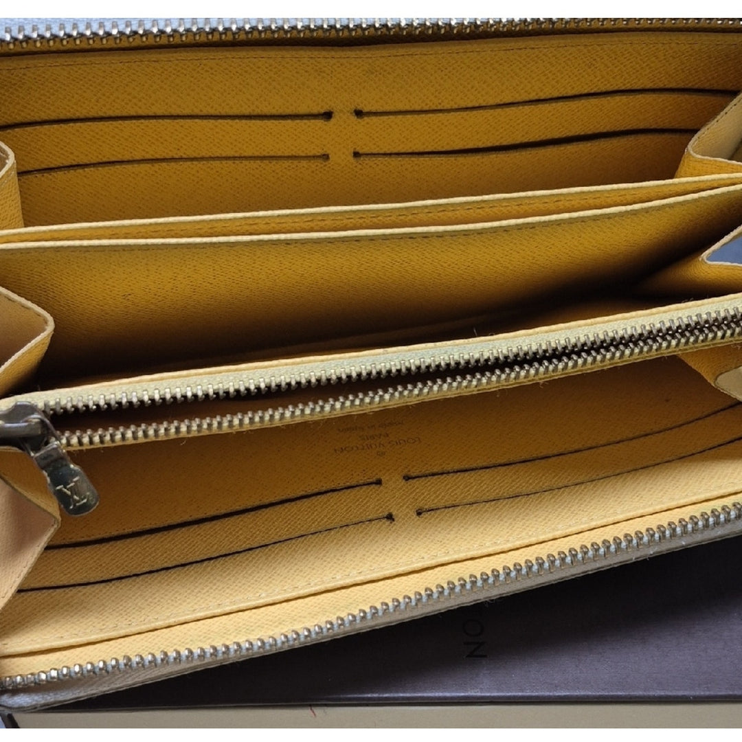 Louis Vuitton Limited Edition Damier Azure Illustre Hot Air Balloon Wallet EUC