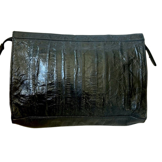 HU GARI’S KOREAN EEL SKIN CLUTCH NWOT - VERY UNIQUE