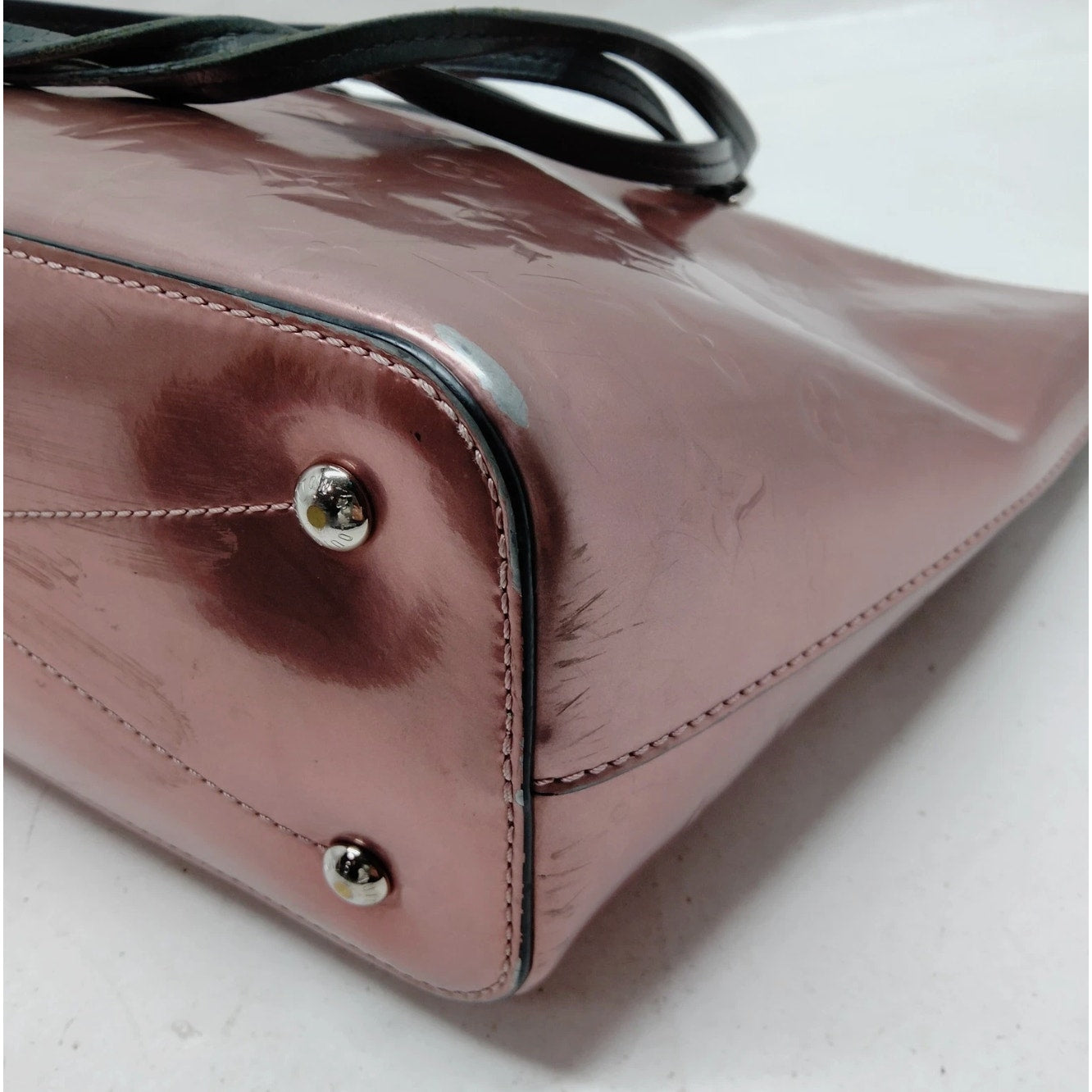 Louis Vuitton  Vernis Long Beach PM Rose Cuivre