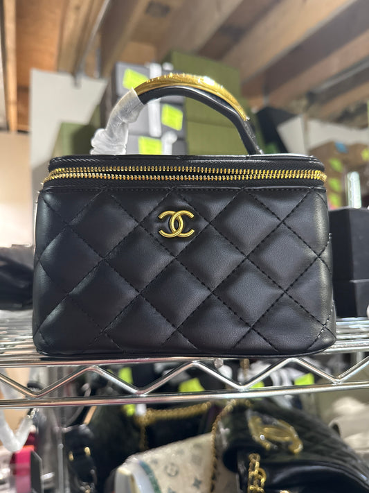 Vanity Chanel Beauty