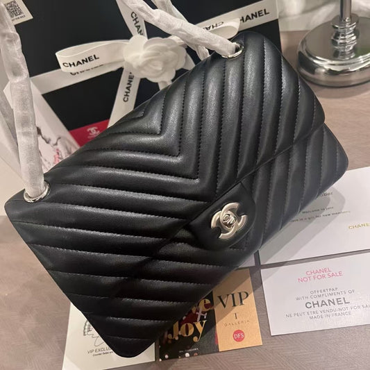 Sharp Chanel Beaute NEW Makeup Pin Black Chevron Silver Hardware 10.25 x 6.29 x 2.33