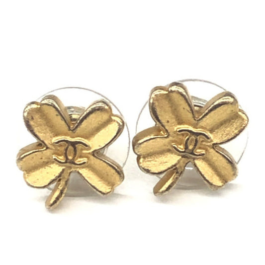 Chanel Coco Mark Clover Earrings Gold C2641