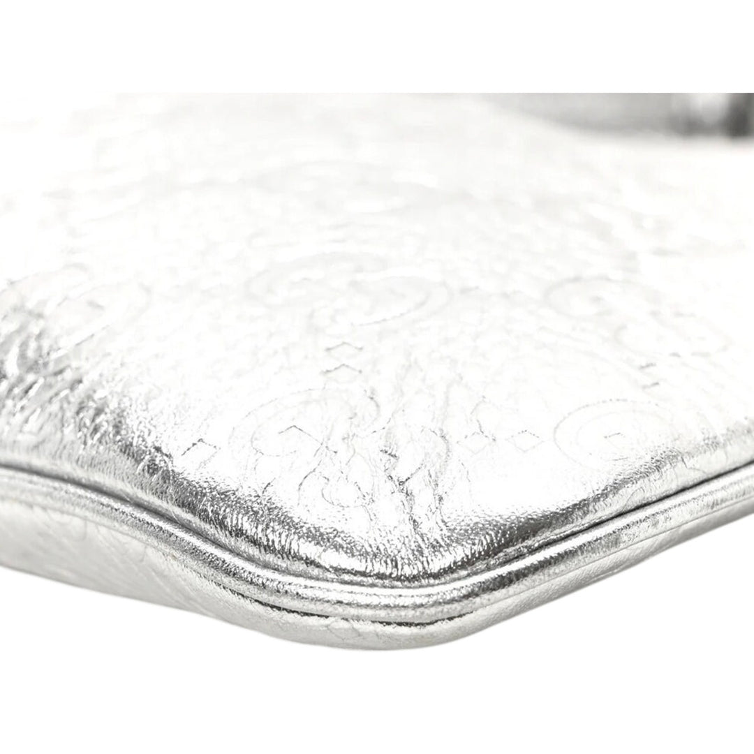 GUCCI Metallic GG Grainy Calfskin Emblem Medium Shoulder Bag Silver NWT