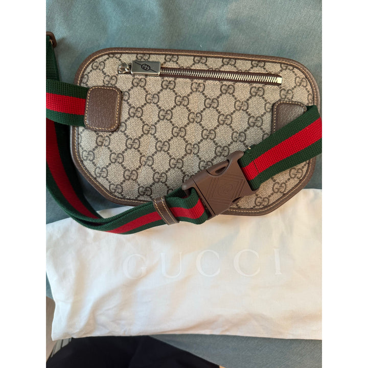 GUCCI GG Supreme Belt Bag Sold Out NWT
