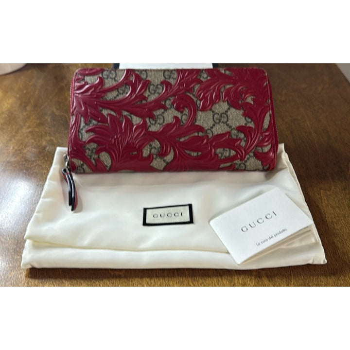 Gucci GG Supreme Arabesque Long Wallet Pristine