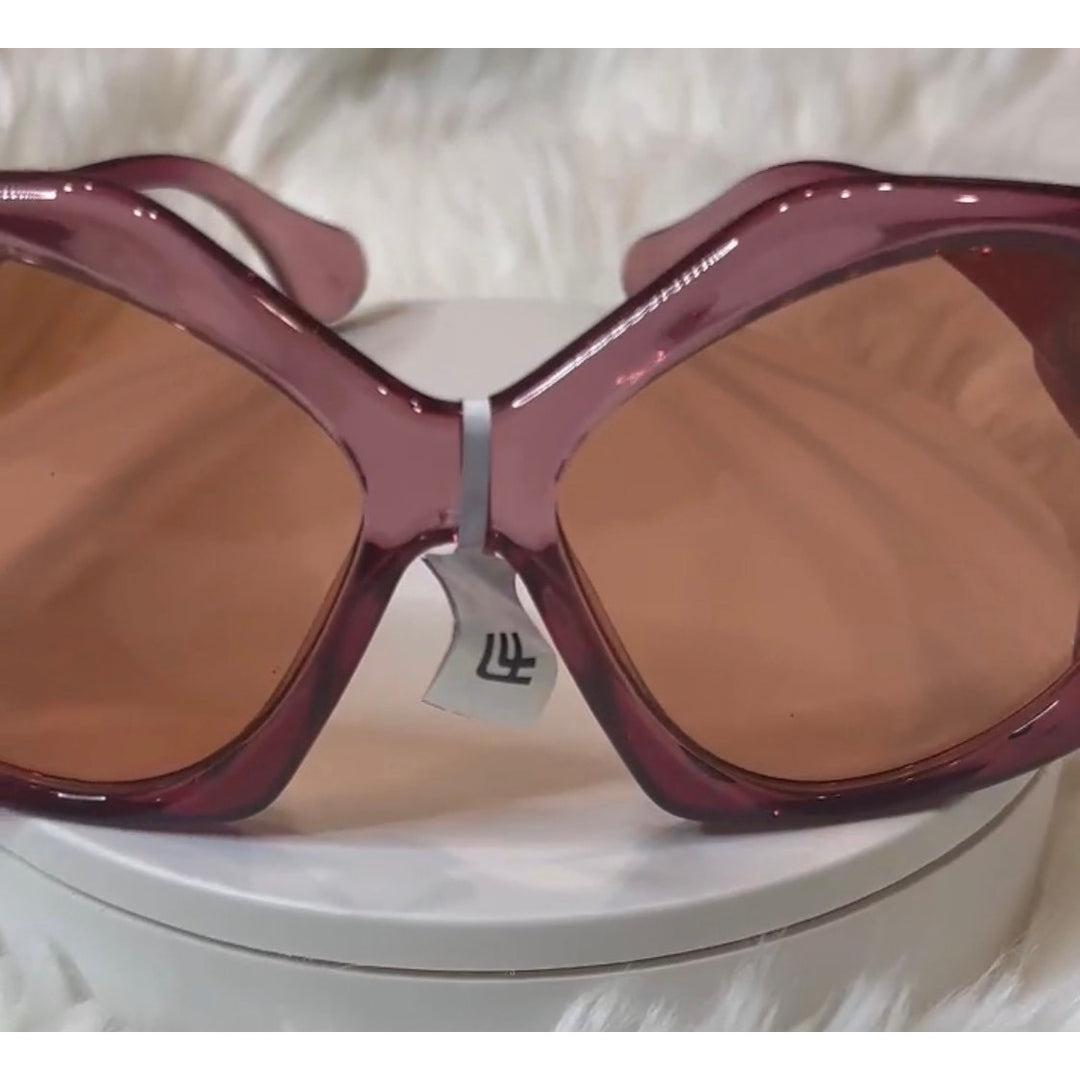 Gucci
Gucci Magenta GG0875S Oversized Sunglasses NWT