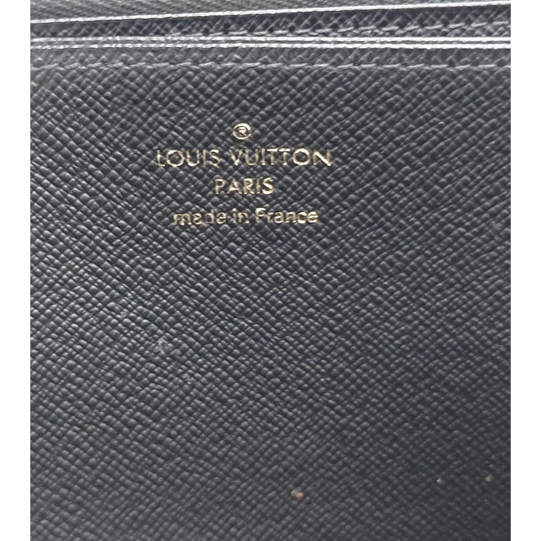 Louis Vuitton 2019 LV Monogram Zippy Wallet EUC