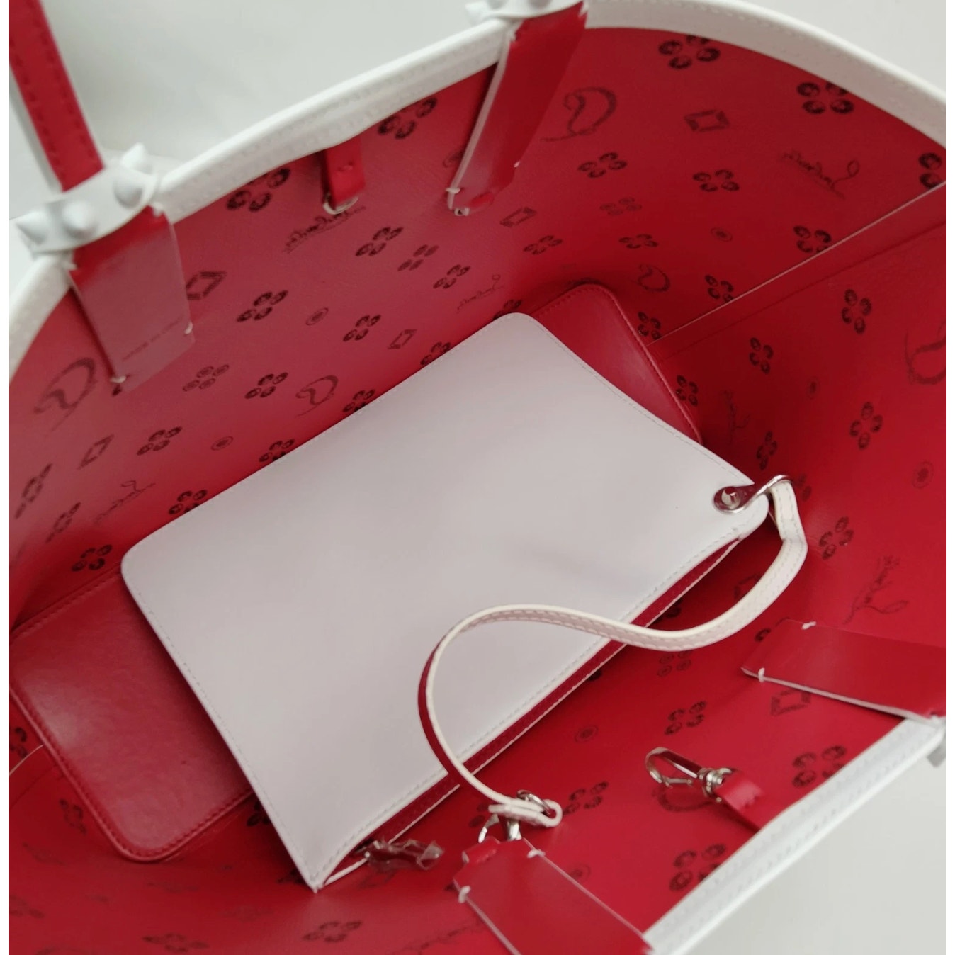 Christian Louboutin Calfskin Loubinthesky East West Cabata Tote White