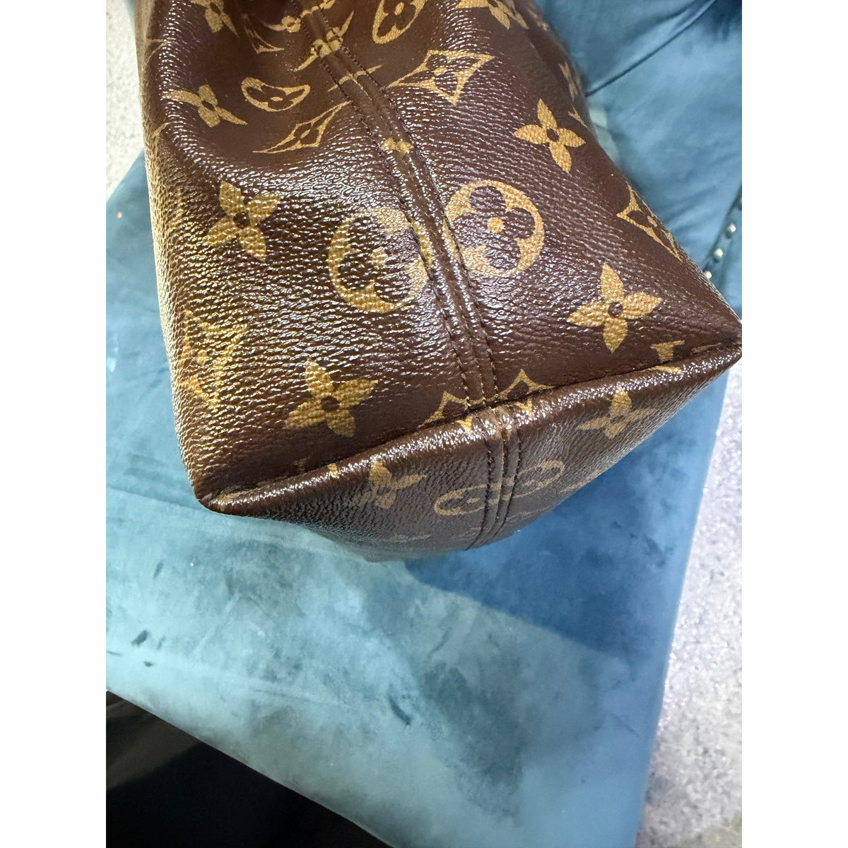 Louis Vuitton Graceful EUC With COA