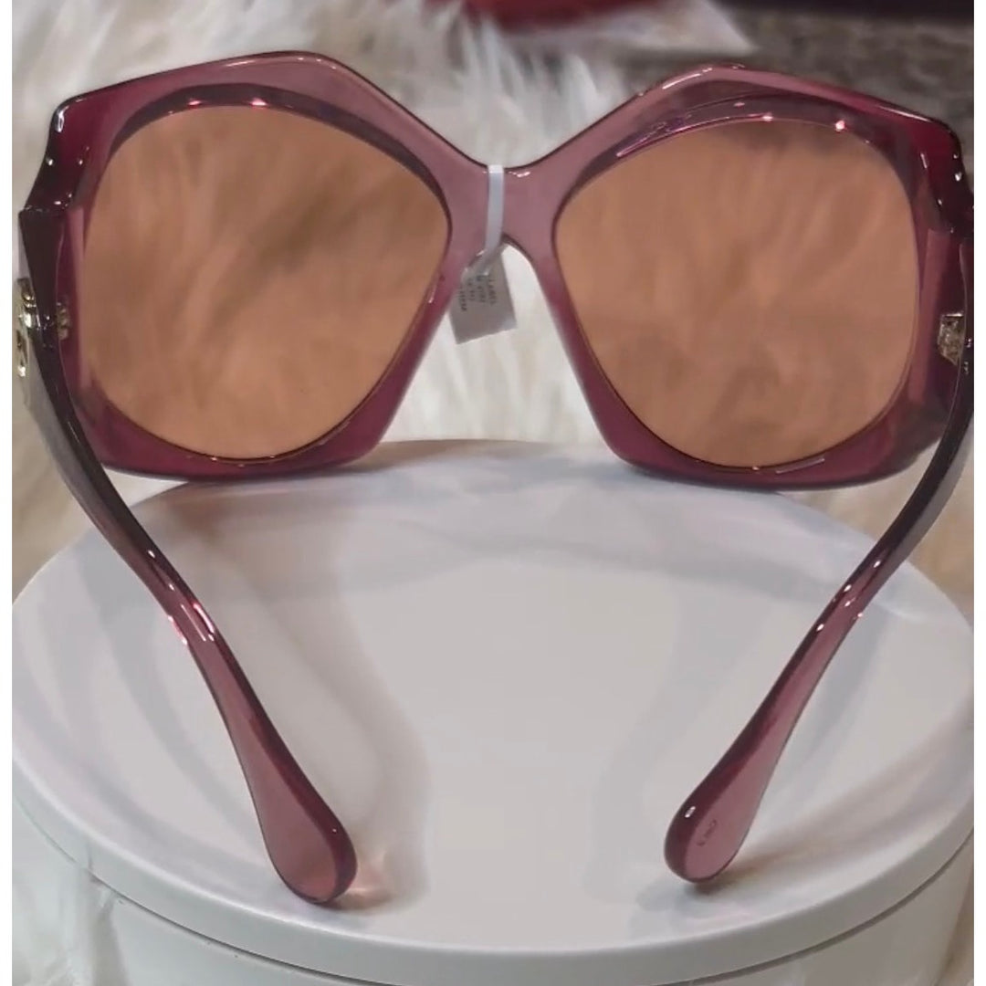Gucci
Gucci Magenta GG0875S Oversized Sunglasses NWT