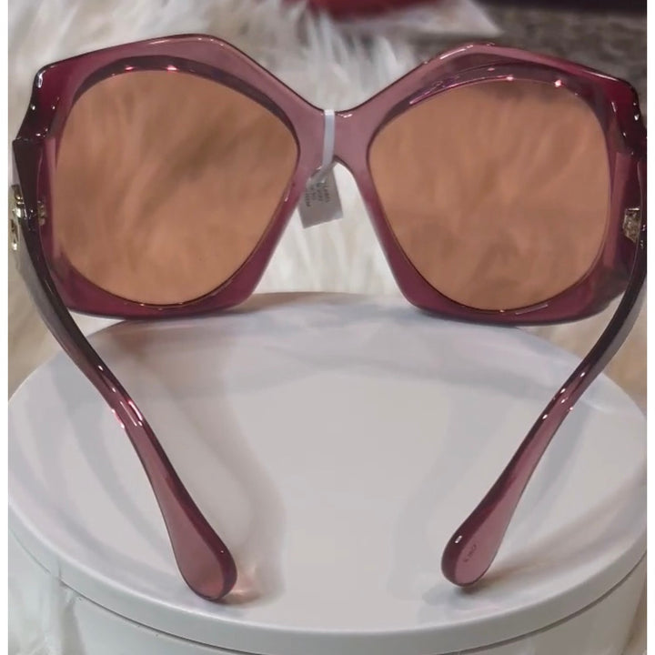Gucci
Gucci Magenta GG0875S Oversized Sunglasses NWT