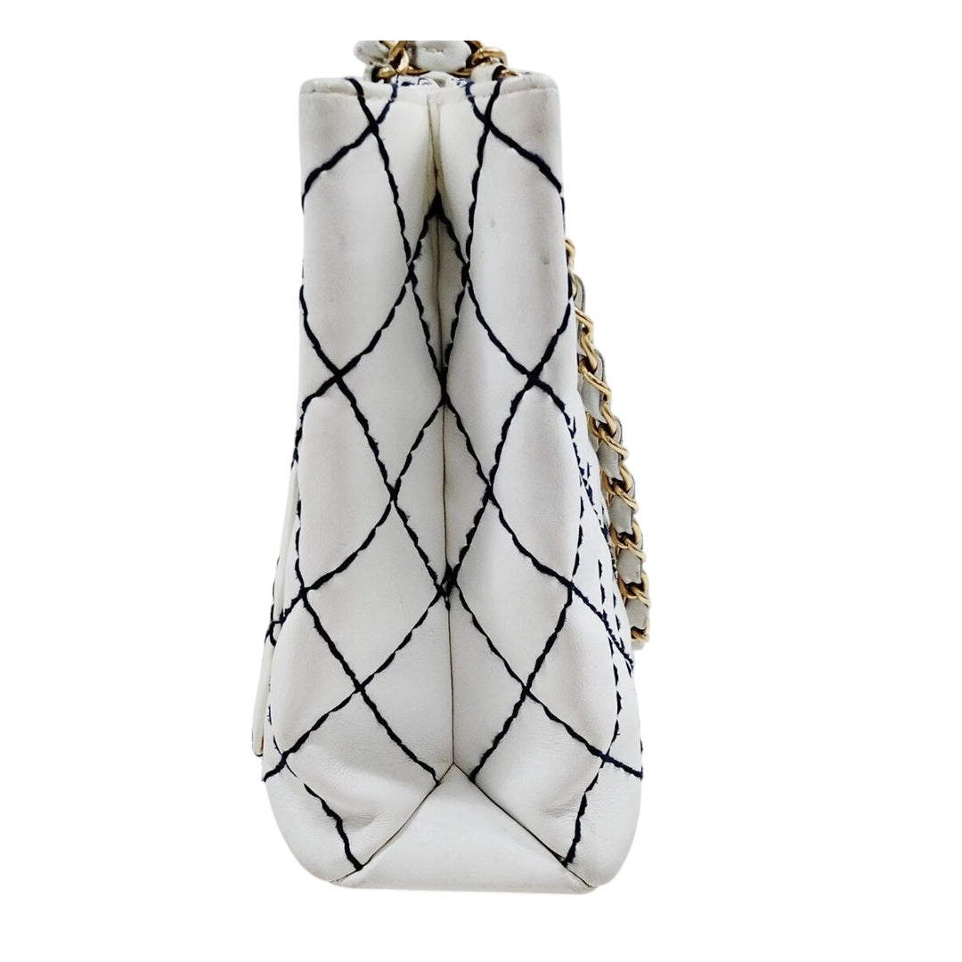 1861 Chanel White & Navy Blue Diamond Stitch Shoulder Tote EUC