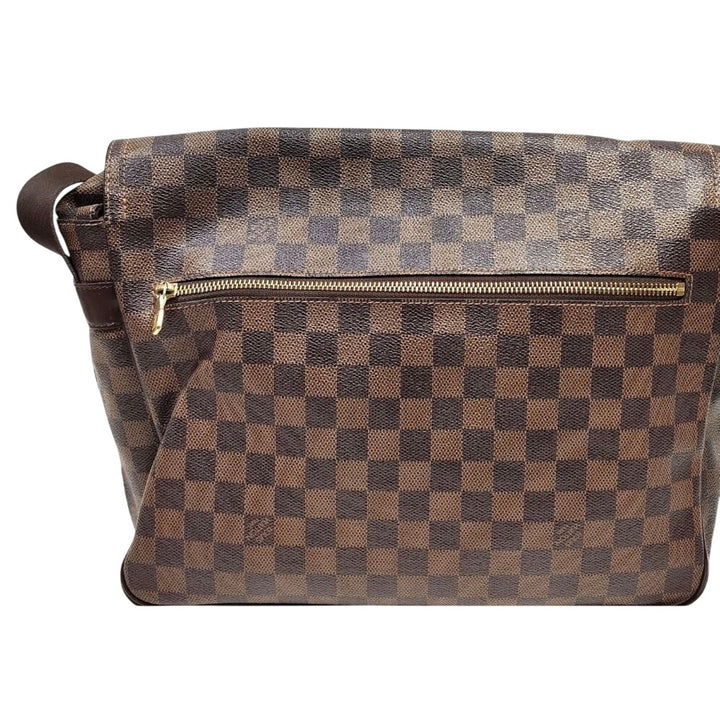 LOUIS VUITTON
Damier Ebene Melville Messenger Bag