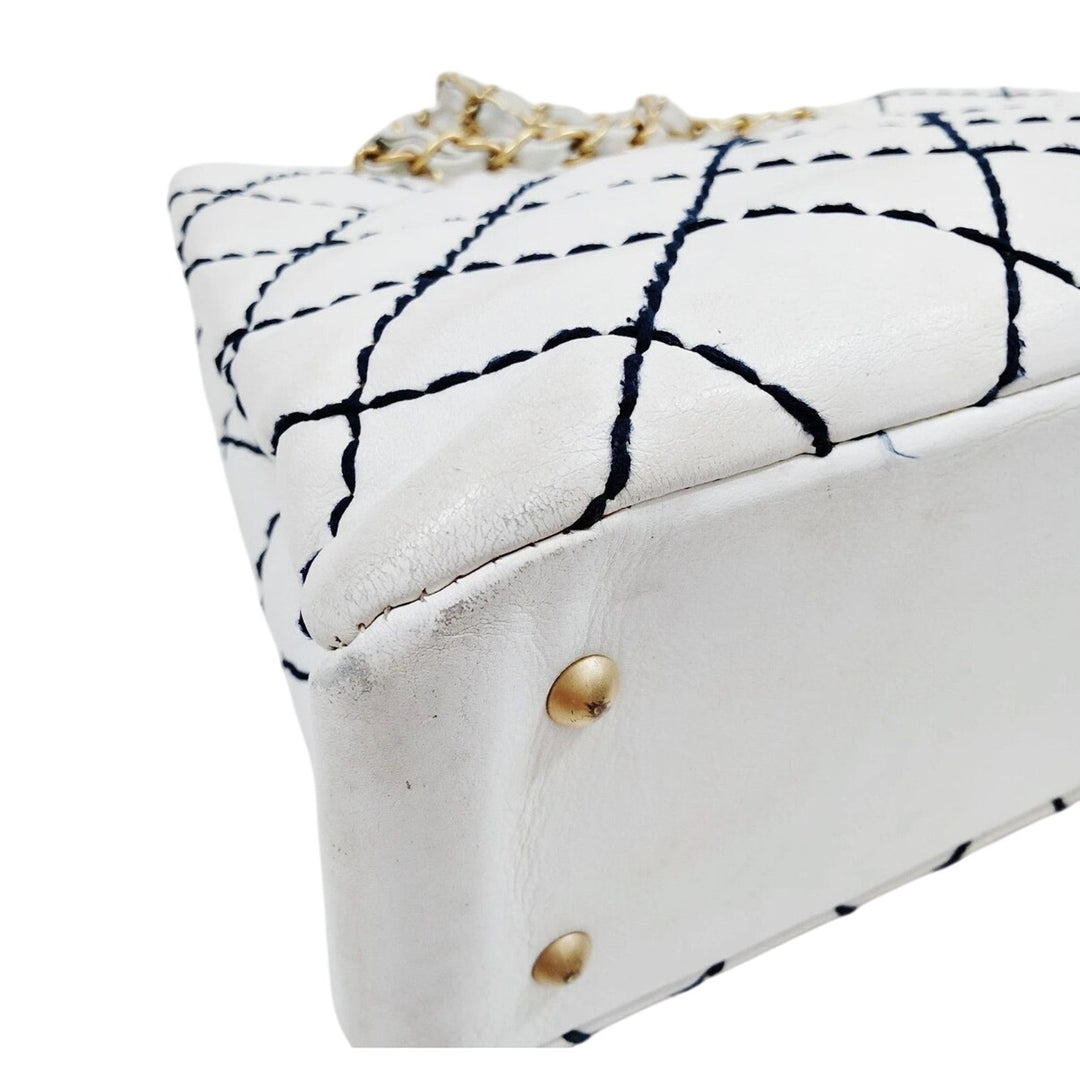 1861 Chanel White & Navy Blue Diamond Stitch Shoulder Tote EUC