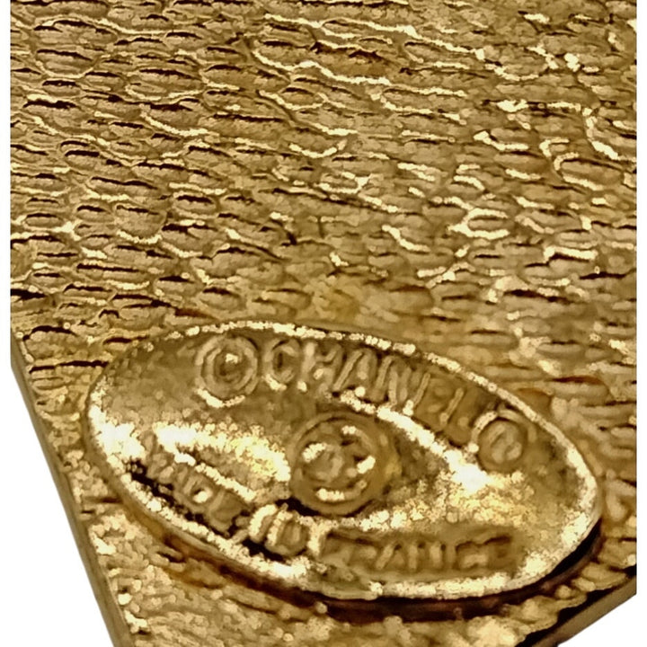 Chanel Vintage Coco Mark necklace with a Rhombus Pendant gold-plated metal.