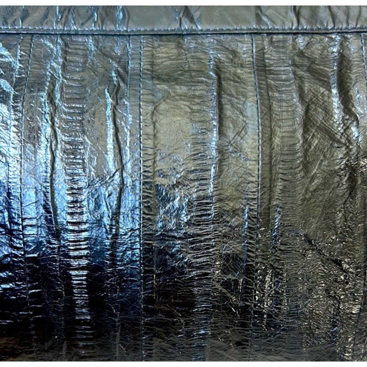 HU GARI’S KOREAN EEL SKIN CLUTCH NWOT - VERY UNIQUE