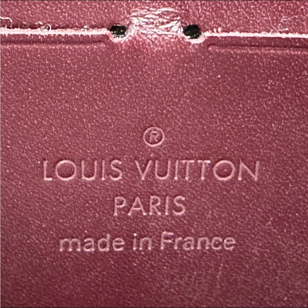 Louis Vuitton Rouge Fauvista Monogram Vernis Sarah Noeud Wallet EUC