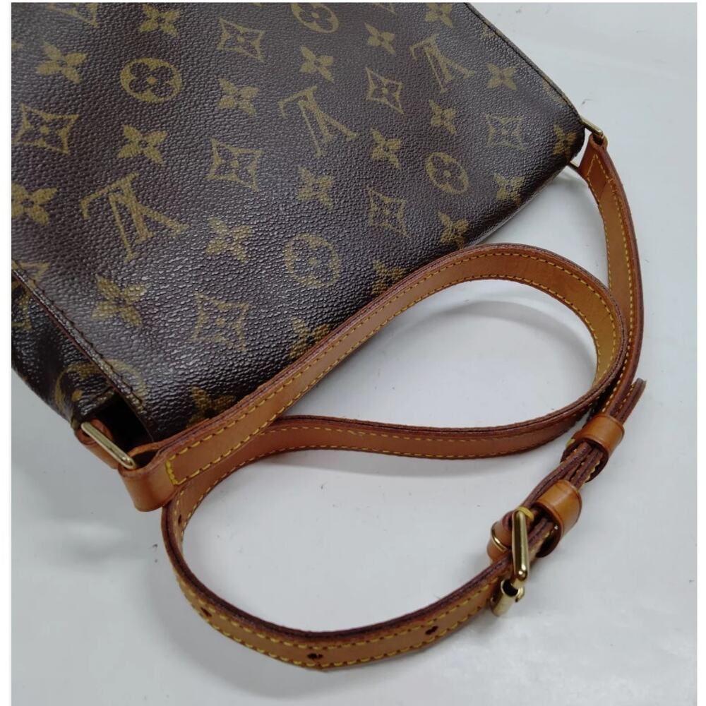 Louis Vuitton LV Crossbody bag Musette Tango Brown Monogram