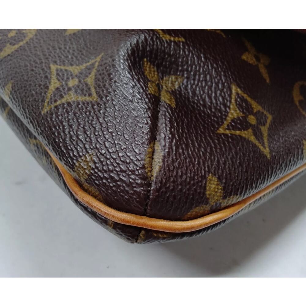 Louis Vuitton LV Crossbody bag Musette Tango Brown Monogram