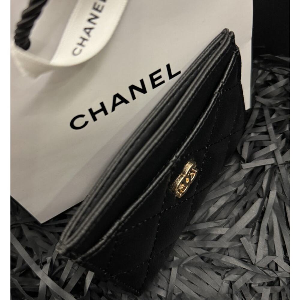 Chanel Beauty GWP Card Holder