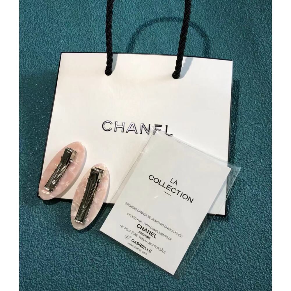 Chanel Hairpin LA Collection Light Pink W/ Rhinestones & Pearls