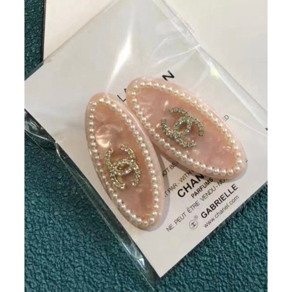 Chanel Hairpin LA Collection Light Pink W/ Rhinestones & Pearls