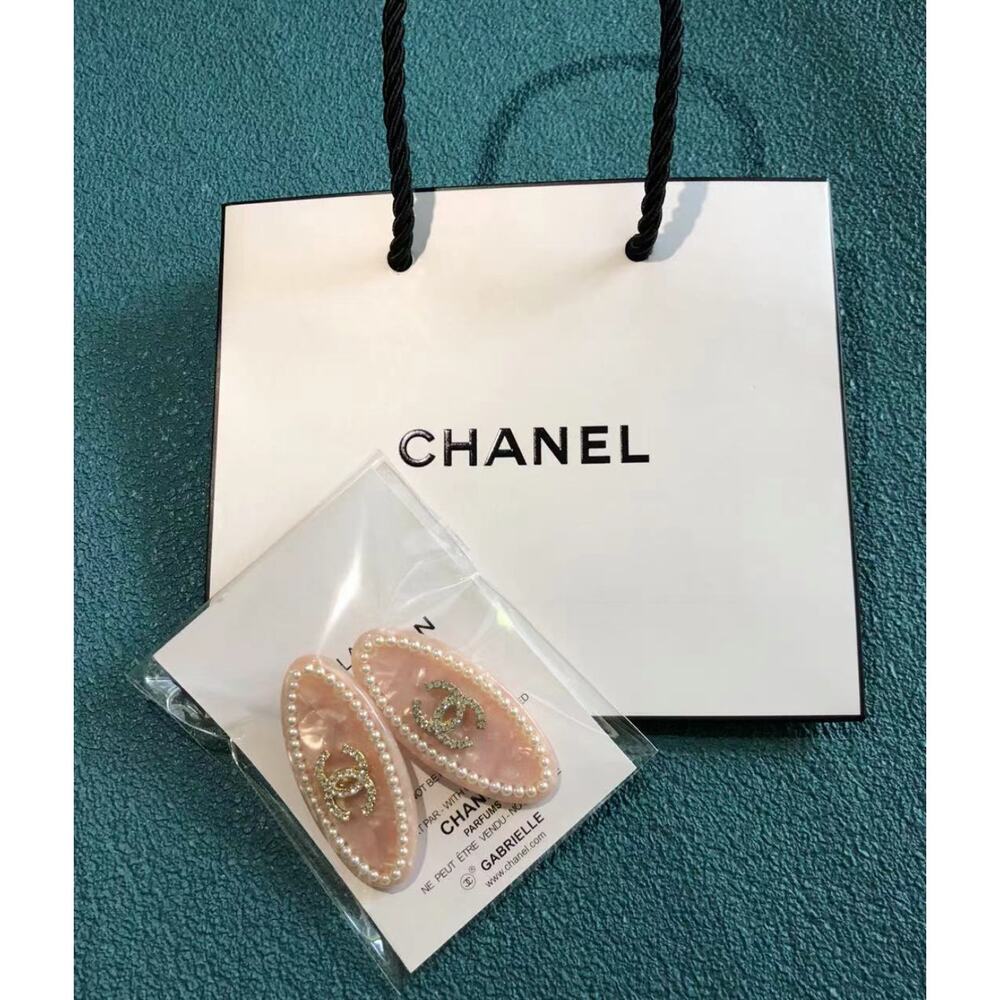 Chanel Hairpin LA Collection Light Pink W/ Rhinestones & Pearls