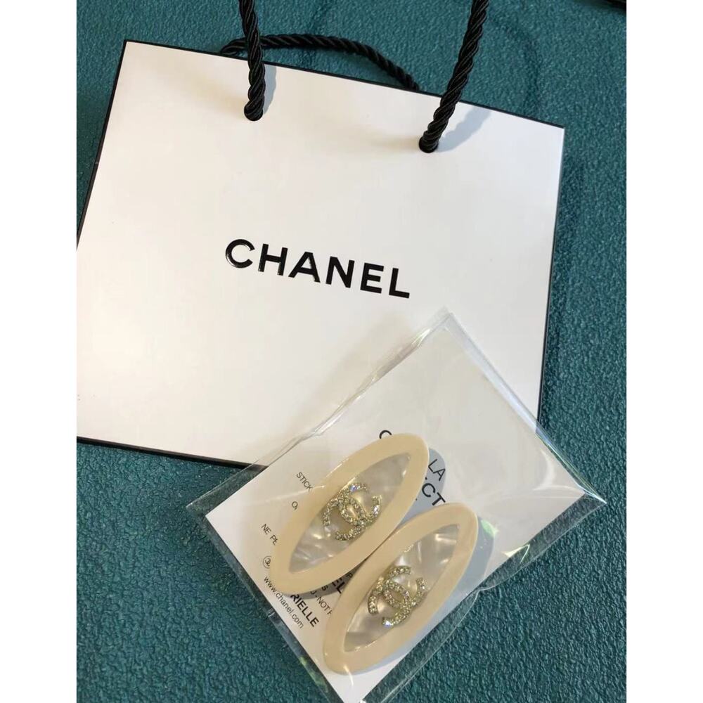 Chanel Hairpin LA Collection Cream W/ Rhinestones CC