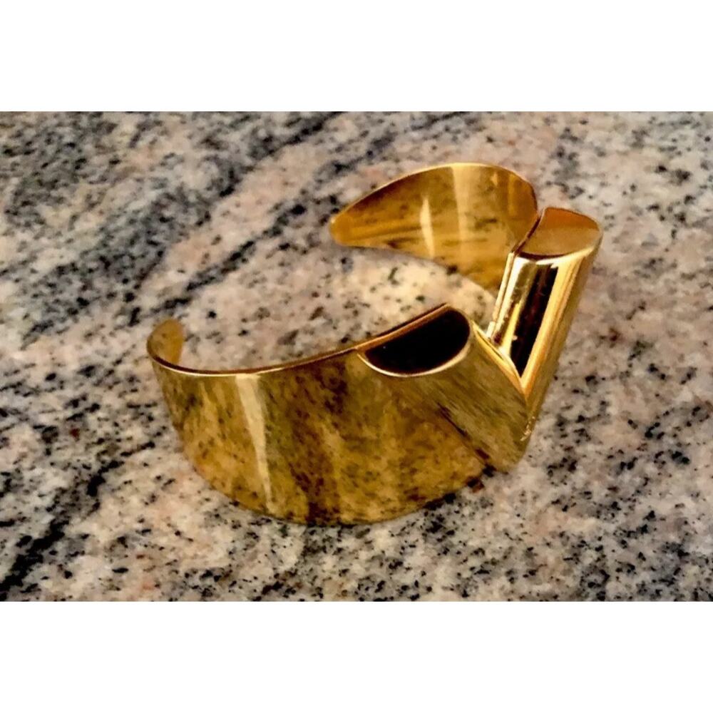 Louis Vuitton Essential V Cuff Bracelet